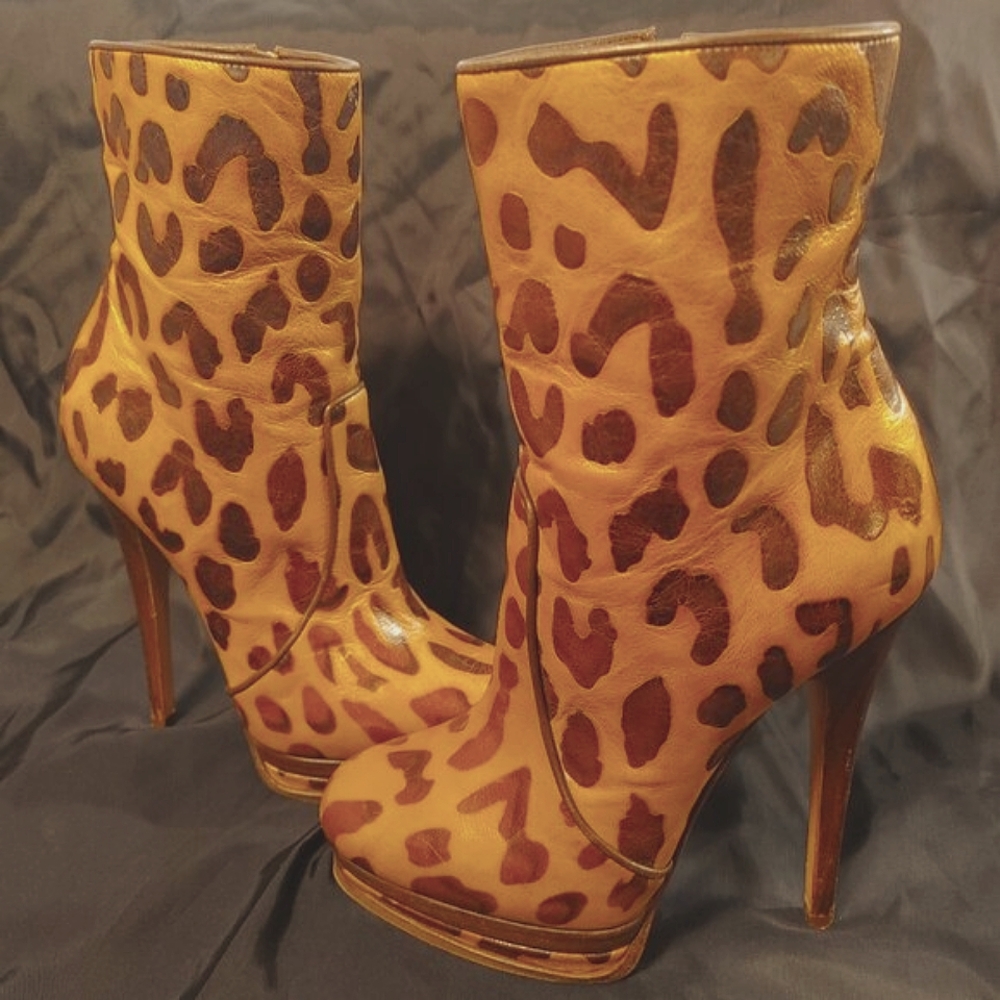 CASADEI size 5.5 ankle boots
